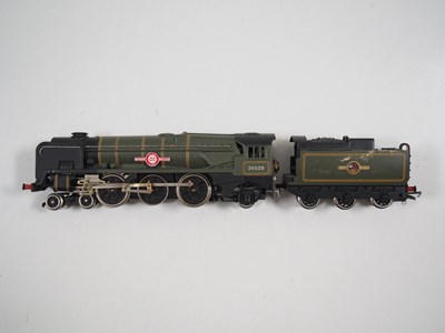 Lot 576 - A WRENN OO gauge W2238 Rebuilt Bulleid Pacific...