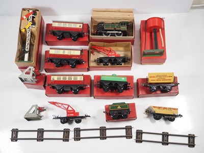 Lot 583 - A group of HORNBY O gauge items comprising...