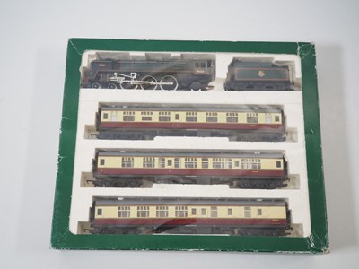 Lot 587 - A HORNBY R2031 OO gauge limited edition 'The...