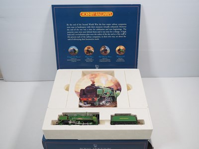 Lot 589 - A HORNBY R648 OO gauge Royal Doulton train...