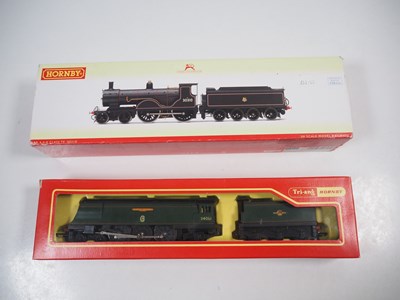 Lot 600 - A pair of OO Gauge locomotives, comprising of...