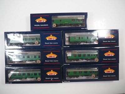 Lot 609 - A group of BACHMANN OO gauge Bulleid coaches...