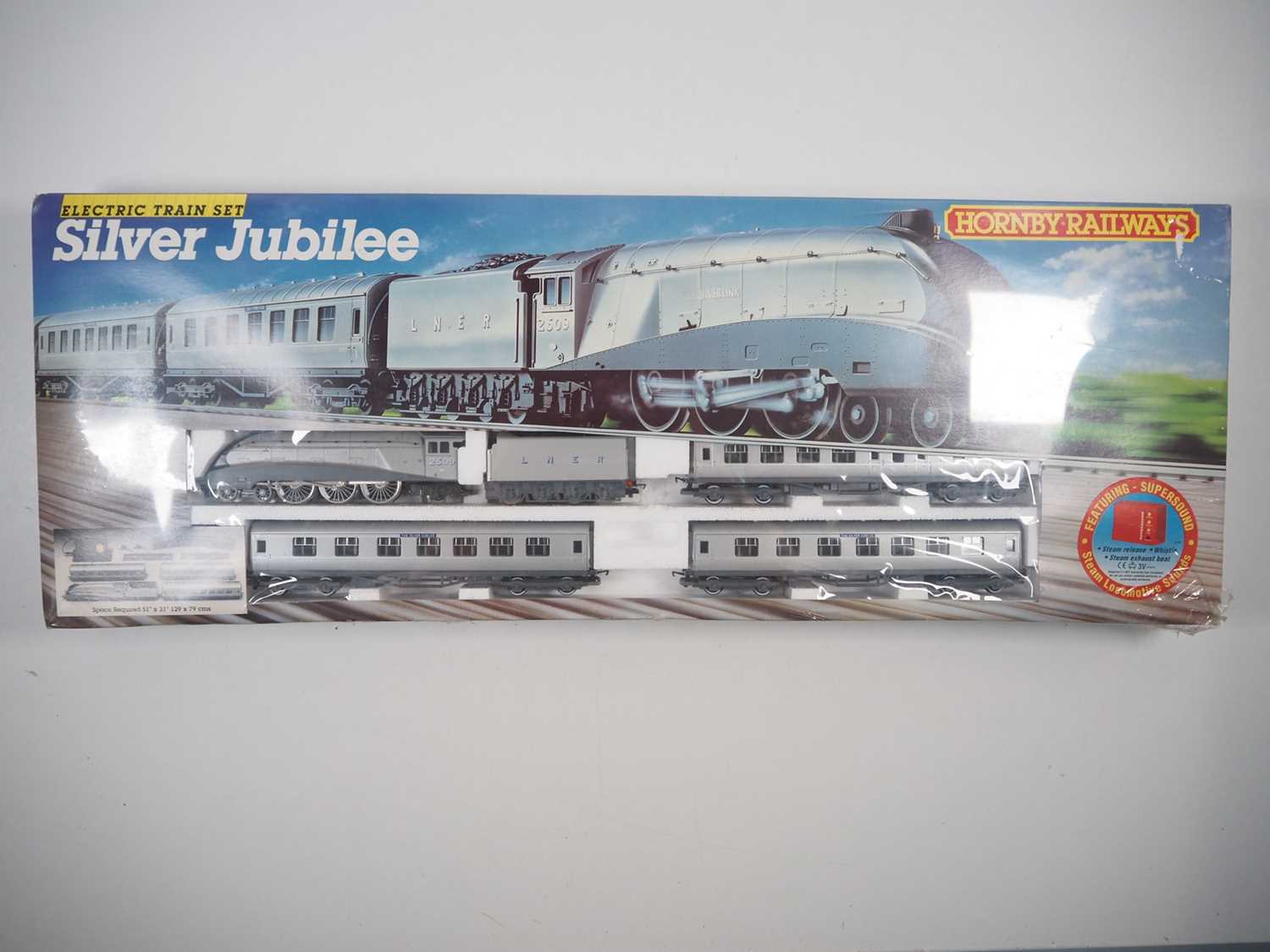 Lot 621 - A HORNBY R837 OO gauge 'Silver Jubilee' Train...