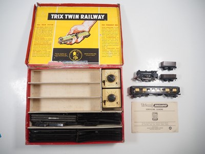 Lot 632 - A TRIX TWIN OO gauge train set, F/G in P/F box...