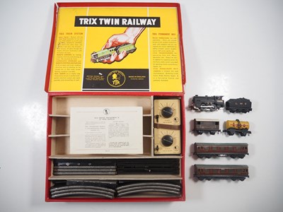 Lot 633 - A TRIX TWIN OO gauge LMS train set, G in F/G...