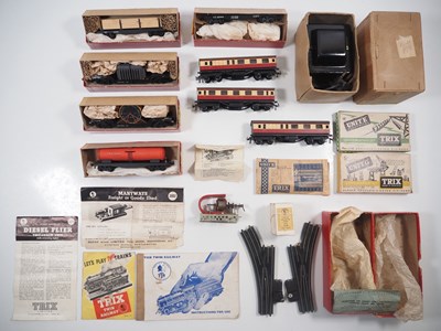 Lot 636 - A group of OO gauge TRIX to include TRIX TWIN...