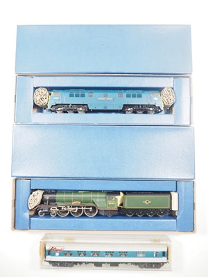 Lot 642 - A group of LILIPUT / TRIX OO gauge items...