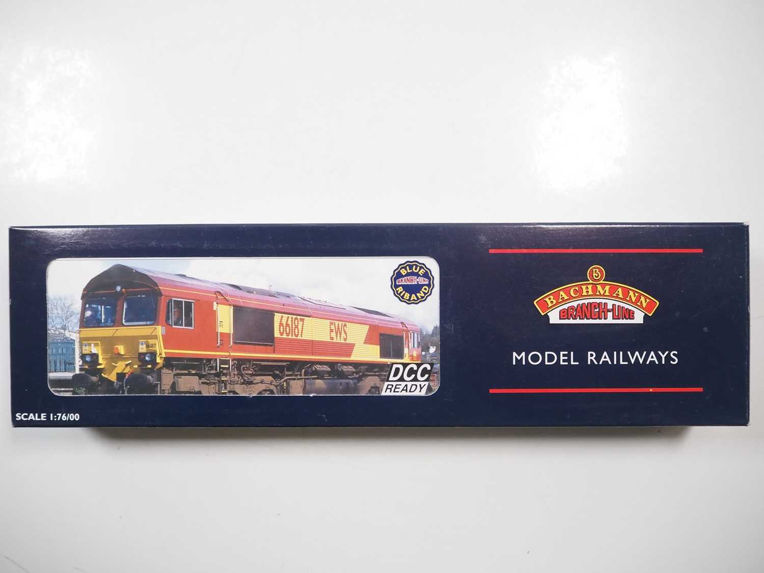 Lot 685 - A BACHMANN 32-730 OO gauge class 66 diesel...