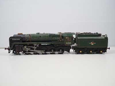 Lot 694 - A kitbuilt finescale O gauge 2-rail 12V DC...