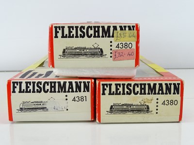 Lot 125 - A group of HO Gauge German Outline electric...