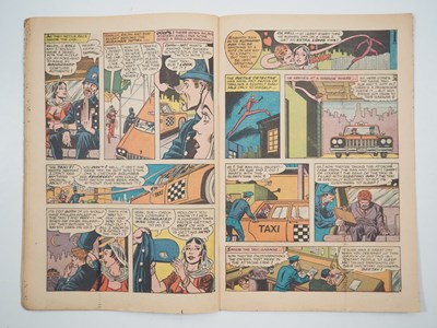 Lot 143 - DETECTIVE COMICS: BATMAN #359 - (1967 - DC -...