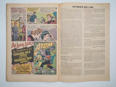 Lot 143 - DETECTIVE COMICS: BATMAN #359 - (1967 - DC -...