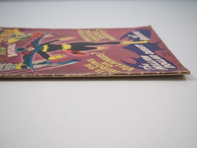 Lot 143 - DETECTIVE COMICS: BATMAN #359 - (1967 - DC -...
