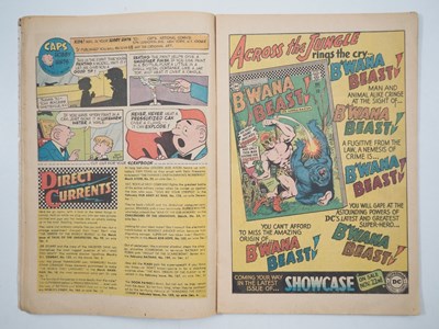 Lot 143 - DETECTIVE COMICS: BATMAN #359 - (1967 - DC -...