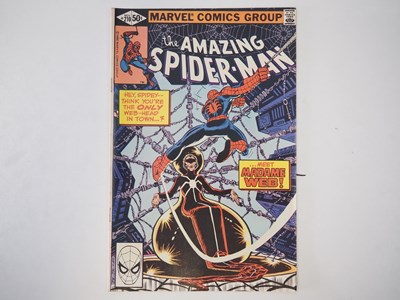 Lot 33 - AMAZING SPIDER-MAN #210 (1980 - MARVEL) - HOT...