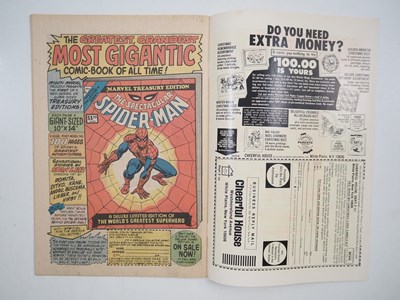 Lot 365 - INCREDIBLE HULK #182 (1974 - MARVEL) - Second...