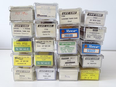 Lot 17 - A group of N Gauge American Outline freight...