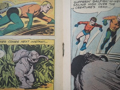 Lot 636 - SHOWCASE: AQUAMAN AND AQUALAD #33 (1961 - DC) -...