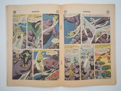 Lot 637 - SHOWCASE: AQUAMAN AND AQUALAD #32 (1961 - DC) -...