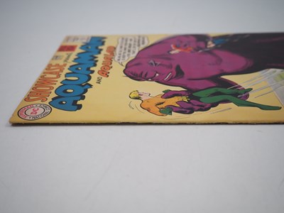 Lot 637 - SHOWCASE: AQUAMAN AND AQUALAD #32 (1961 - DC) -...