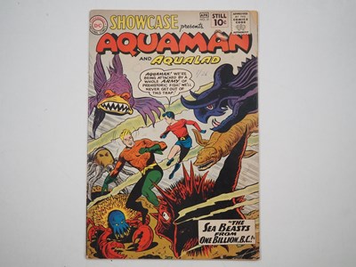 Lot 638 - SHOWCASE: AQUAMAN AND AQUALAD #31 (1961 - DC) -...