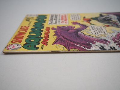 Lot 639 - SHOWCASE: AQUAMAN AND AQUALAD #30 (1961 - DC) -...