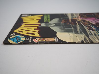 Lot 679 - BATMAN #227 (1973 - DC) - Classic Neal Adams...