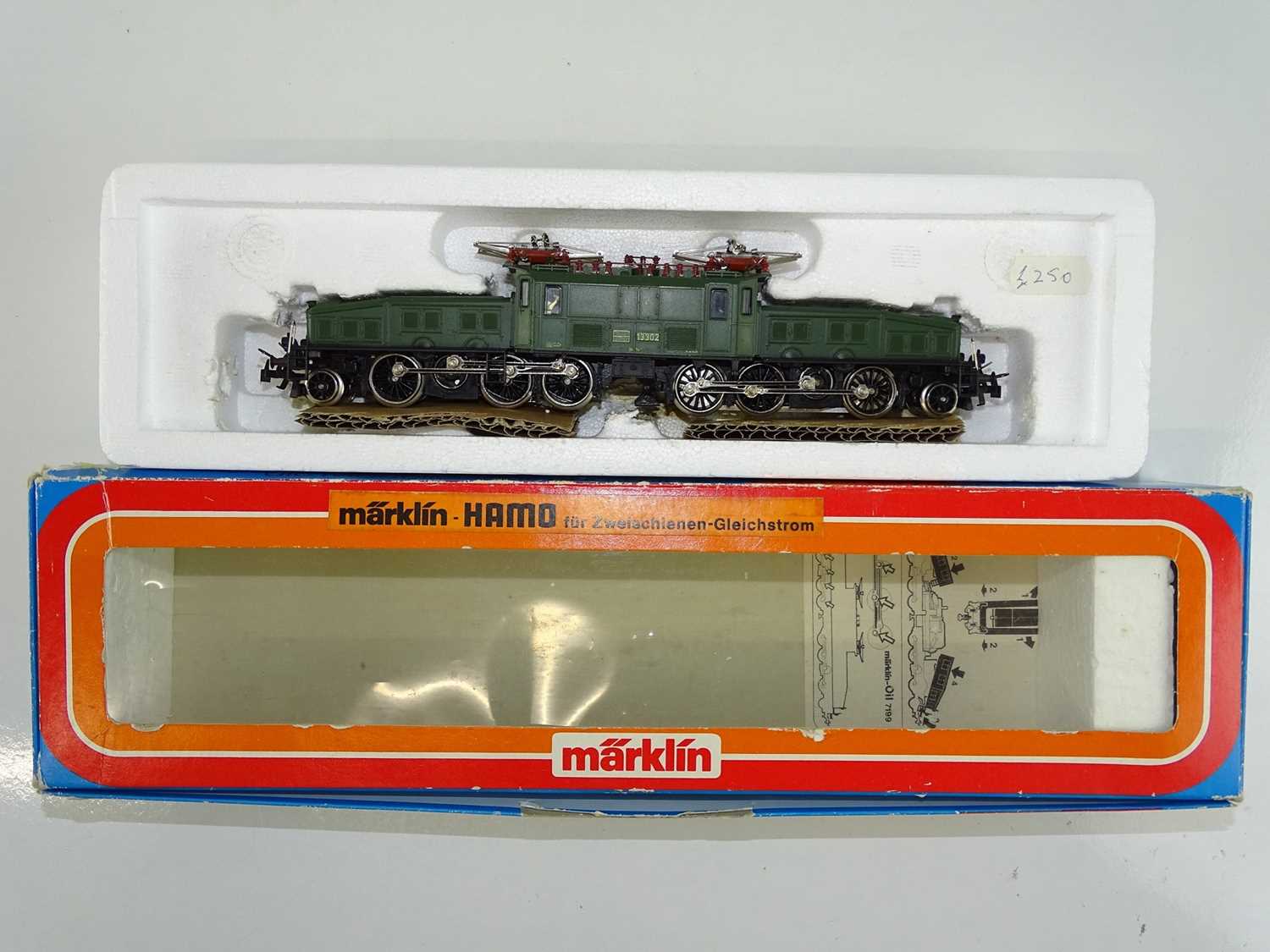 Märklin 3051 H0 Elektrische locomotief 1219 van de NS Märklin 3051 H0 Elektrische locomotief 1219 van de NS