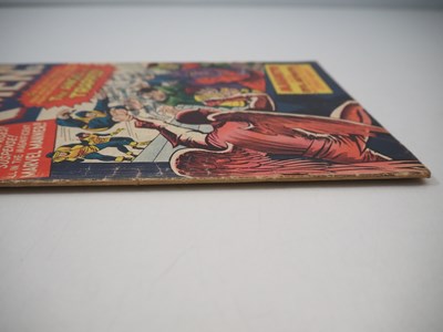 Lot 697 - X-MEN #5 - (1964 - MARVEL - UK Price Variant) -...