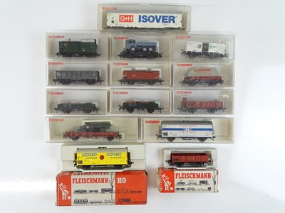 Lot 183 - A mixed group of European Outline HO Gauge...