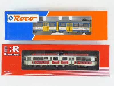 Lot 190 - A pair of HO Gauge Düwag trams by ROCO and...