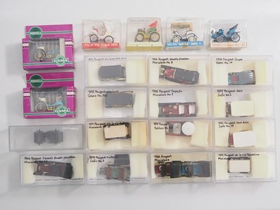 Lot 178 - A group of boxed and boxed 1:43 scale models...