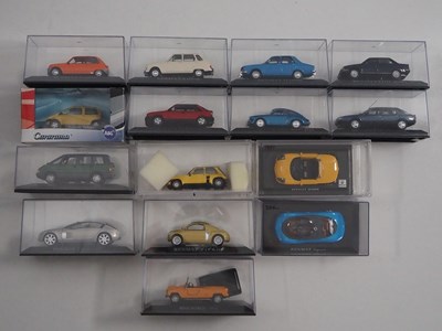 Lot 199 - A group of boxed and unboxed 1:43 scale models...