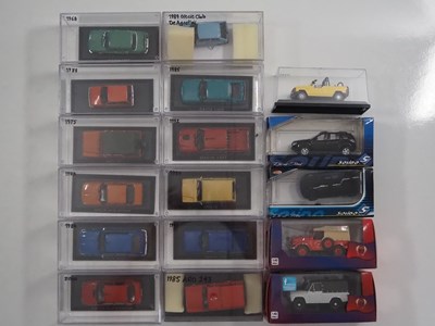 Lot 294 - A group of boxed and unboxed 1:43 scale models...