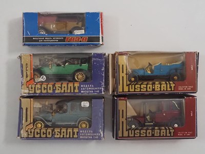 Lot 307 - A group of 1:43 scale Russian made (USSR)...