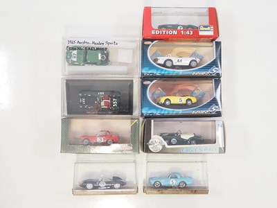 Lot 362 - A group of boxed and unboxed 1:43 scale models...