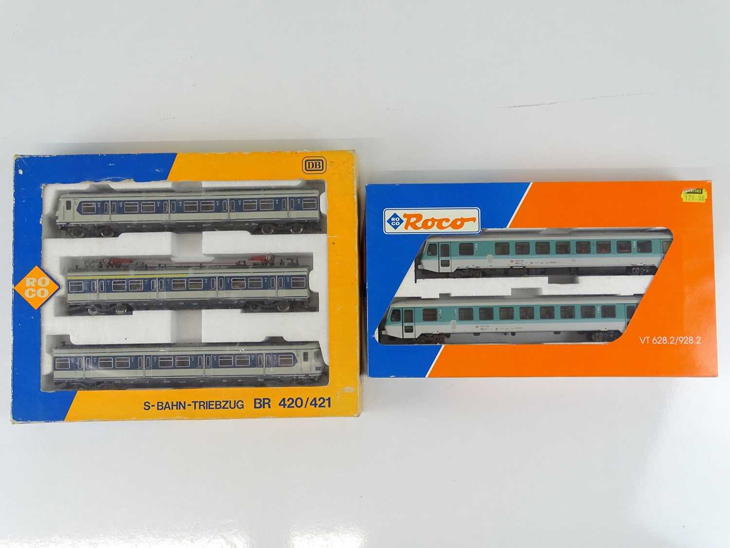 Lot 223 - A pair of HO Gauge German Outline multiple...