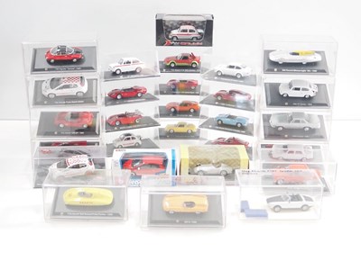 Lot 66 - A group of boxed and unboxed 1:43 scale models...