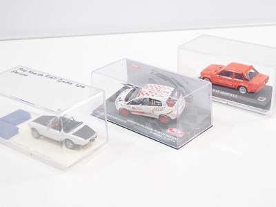 Lot 66 - A group of boxed and unboxed 1:43 scale models...