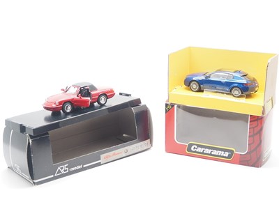 Lot 69 - A group of boxed and unboxed 1:43 scale models...
