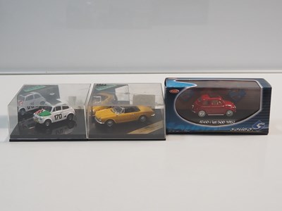 Lot 89 - A group of boxed and unboxed 1:43 scale models...