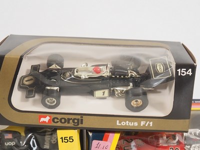 Lot 128 - A group of CORGI Formula 1 cars comprising 154,...