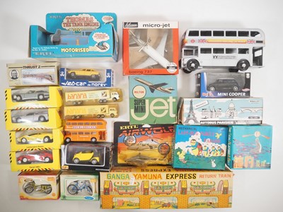 Lot 149 - A mixed group of tinplate, plastic and diecast...