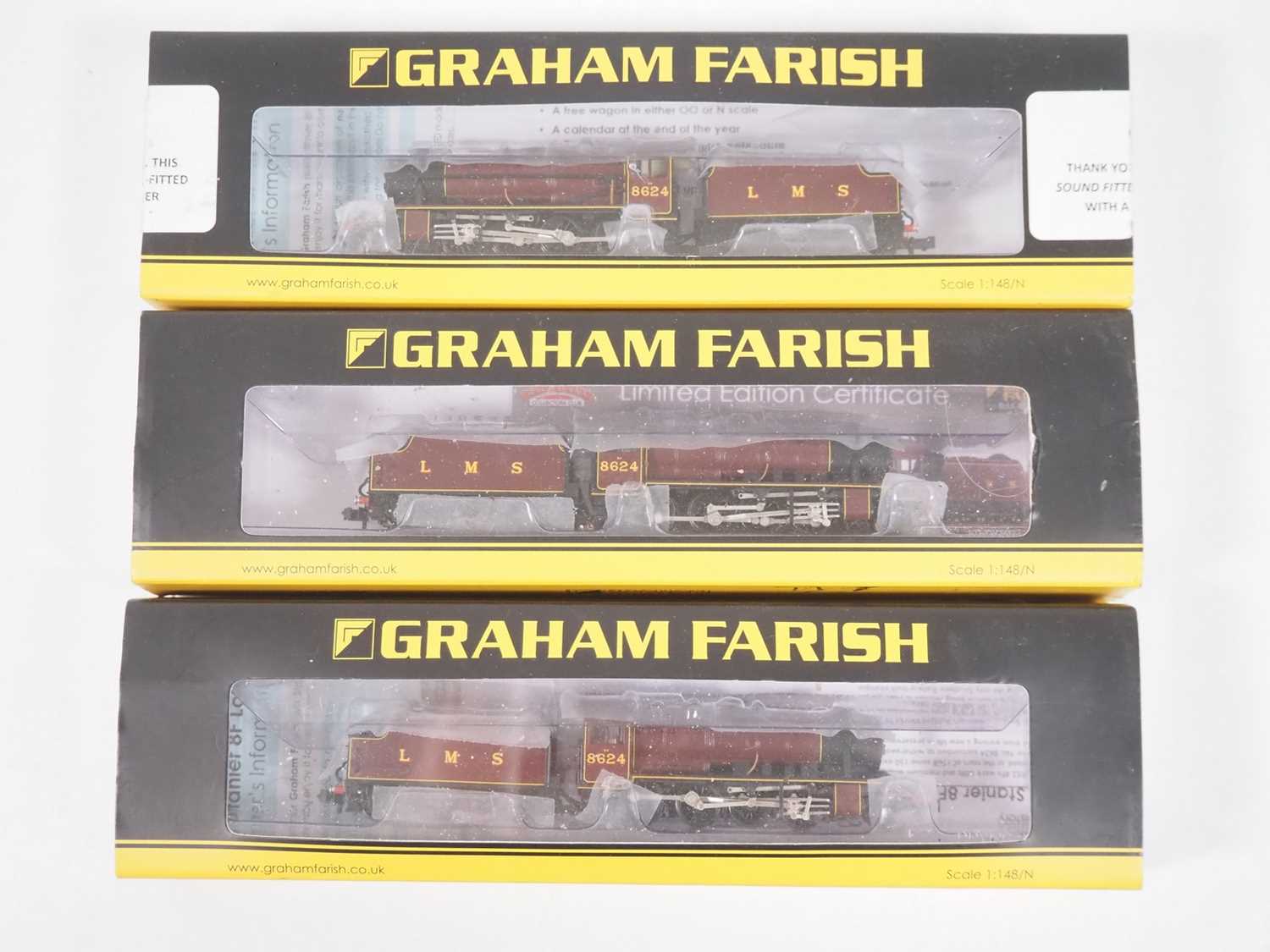 Lot 179 - A trio of GRAHAM FARISH N gauge 372-160K...