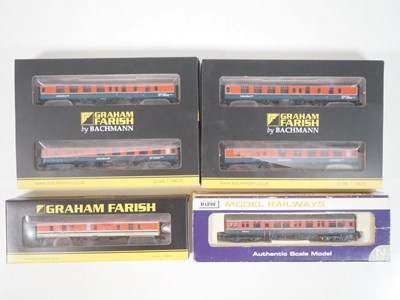 Lot 186 - A group of GRAHAM FARISH N gauge Bachmann...