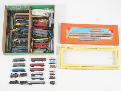 Lot 195 - A large job lot of mixed N gauge rolling stock...