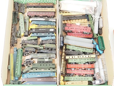 Lot 195 - A large job lot of mixed N gauge rolling stock...