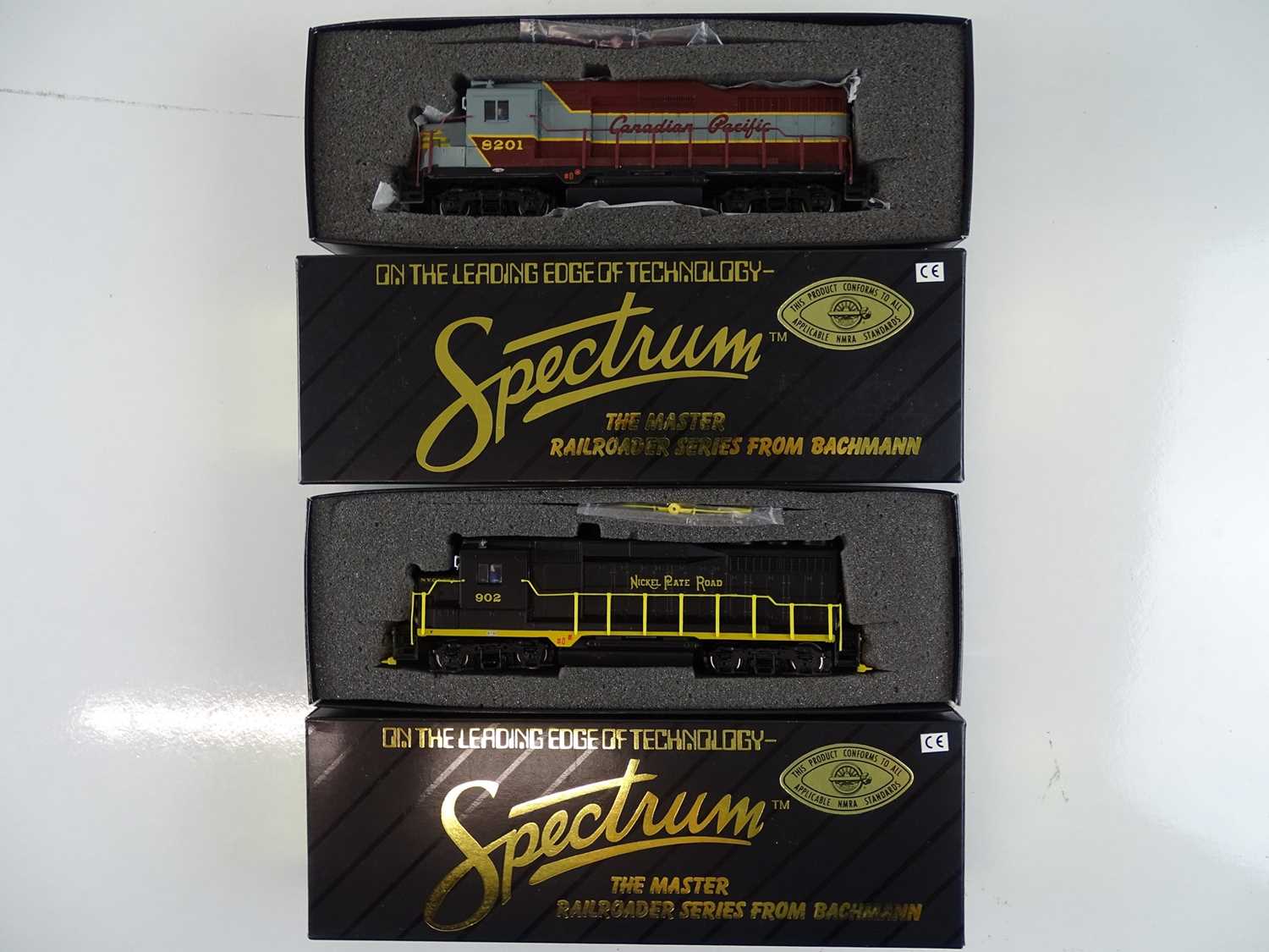 Lot 238 - A pair of SPECTRUM by BACHMANN HO Gauge...