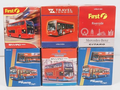 Lot 2 - A group of 1:76 scale diecast buses by...