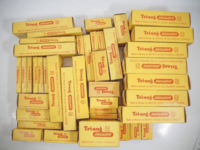 Lot 203 - A large quantity of boxed TRI-ANG TT gauge...